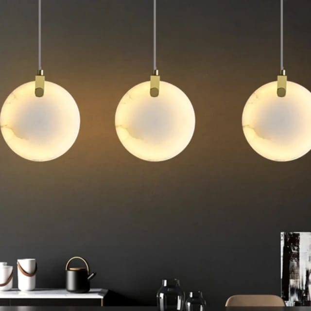SUSPENSION LUNE MARBRE